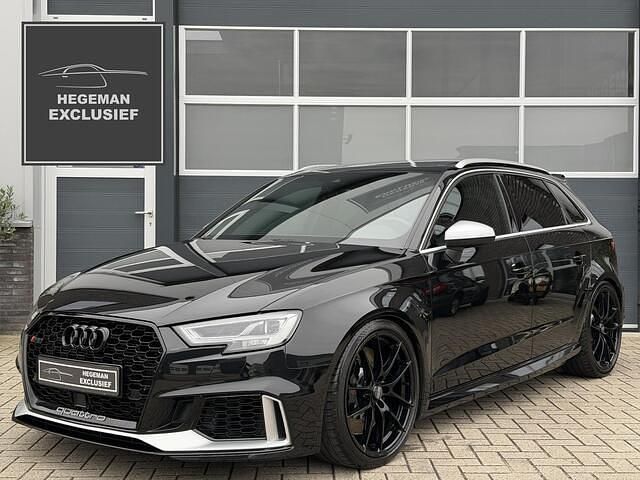 Zwart Gebruikt 2017 Audi RS3 Sportback Design Hatchback | € 45.890 (Duur) - Afbeelding 1/4