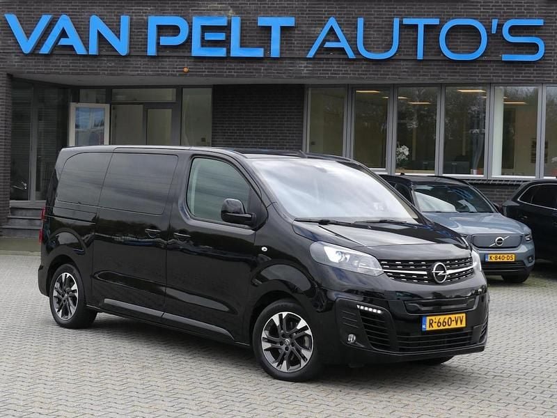 Zwart (metallic) Gebruikt 2022 Opel Vivaro-e Combi S Van | € 30.900 (Iets duurder) - Afbeelding 1/4