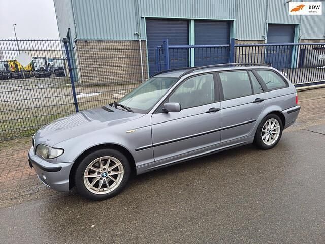 Grijs Occasion 2004 BMW 316 Stationwagen | € 1.499 (Super prijs) - Afbeelding 1/4