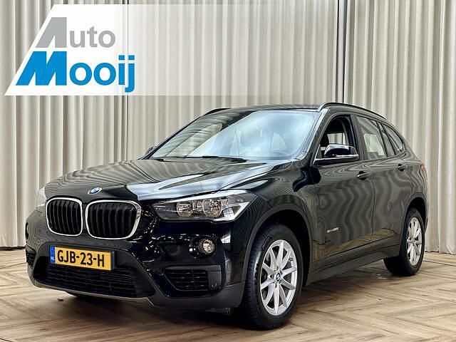 Zwart Gebruikt 2017 BMW X1 SUV | € 18.950 (Super prijs) - Afbeelding 1/4