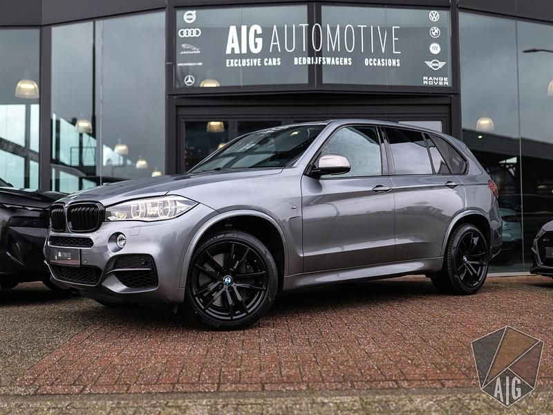 Grijs Occasion 2015 BMW X5 Comfort Edition SUV | € 24.950 (Duur) - Afbeelding 1/4