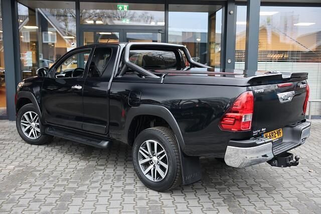 Occasion Toyota HiLux 150 PK (110 kW) 2019 Zwart (metallic) Pickup