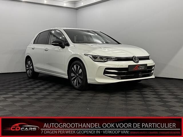 Wit Gebruikt 2025 VW Golf VIII Edition Hatchback | € 29.950 (Super prijs) - Afbeelding 1/4