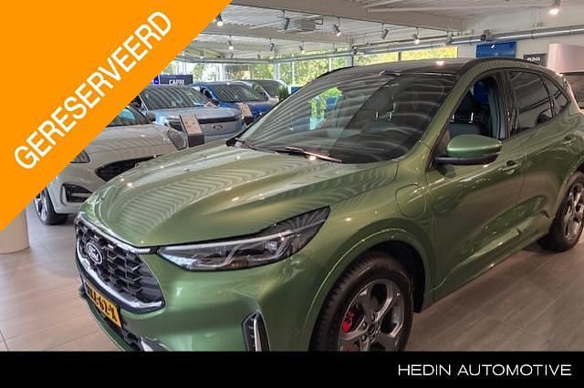 Groen Gebruikt 2025 Ford Kuga ST-Line X SUV | € 44.945 (Iets duurder) - Afbeelding 1/4