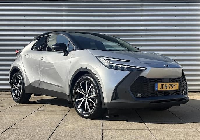 Occasion Toyota C-HR Business Edition 98 PK (72 kW) 2025 Grijs SUV