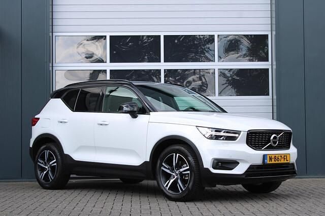 Wit Gebruikt 2020 Volvo XC40 Inscription SUV | € 30.950 (Goede deal) - Afbeelding 1/4