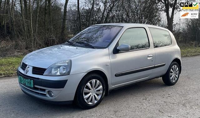 Grijs Occasion 2005 Renault Clio II Hatchback | € 1.400 (Goede deal) - Afbeelding 1/4