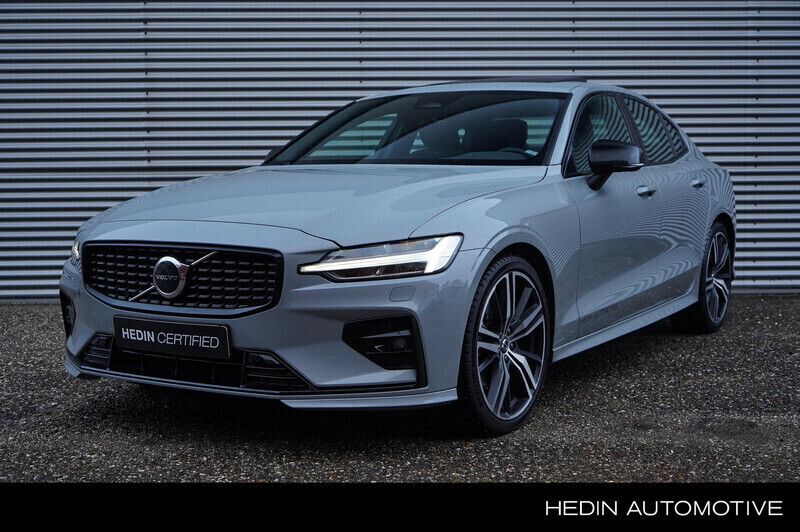 Grijs Gebruikt 2024 Volvo S60 Plus Sedan | € 49.995 - Afbeelding 1/4