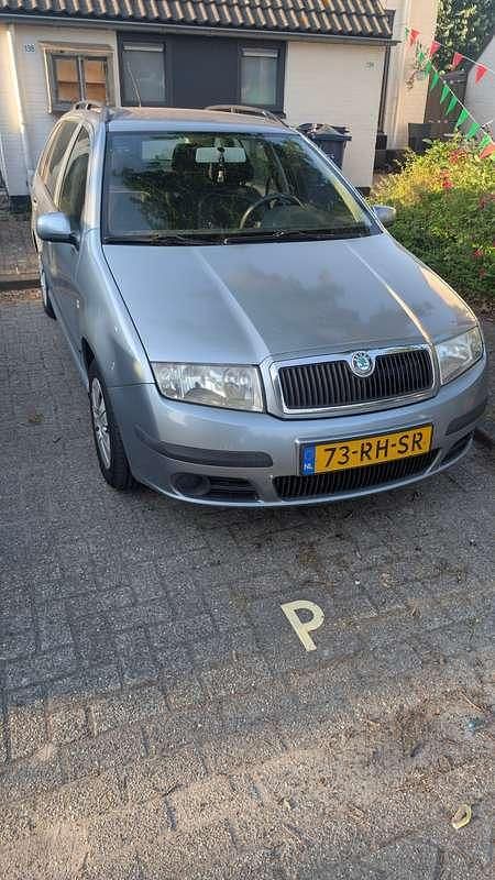 Gebruikt 2005 Skoda Fabia Ambiente Stationwagen | € 1.250 (Eerlijke prijs) - Afbeelding 1/4