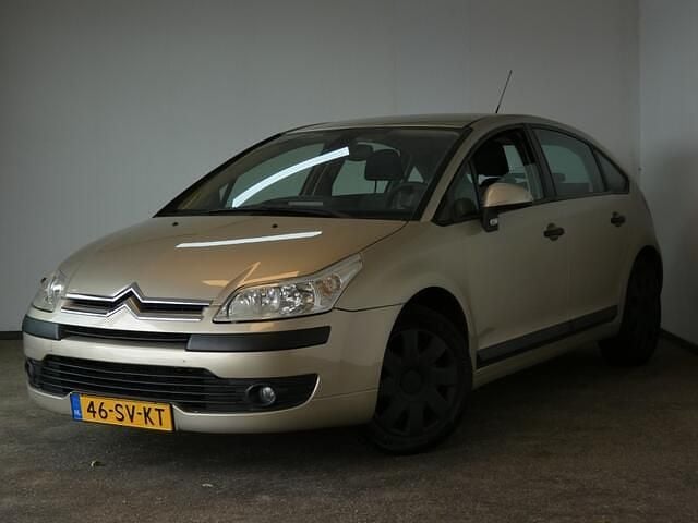 Beige Gebruikt 2006 Citroën C4 Prestige Hatchback | € 1.950 (Iets duurder) - Afbeelding 1/4