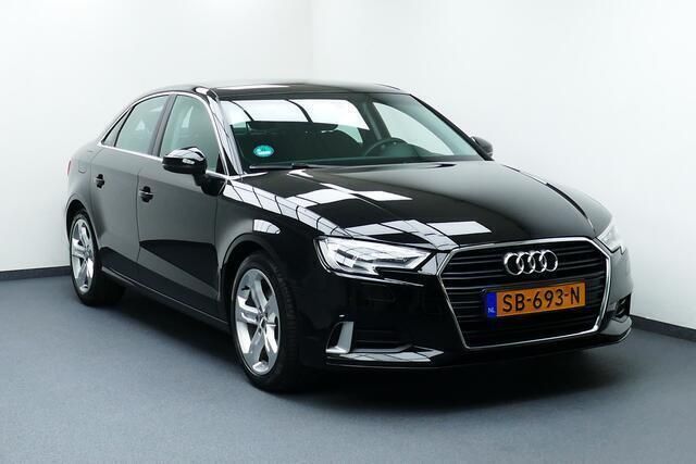 Zwart Gebruikt 2017 Audi A3 Design Sedan | € 18.949 (Eerlijke prijs) - Afbeelding 1/4