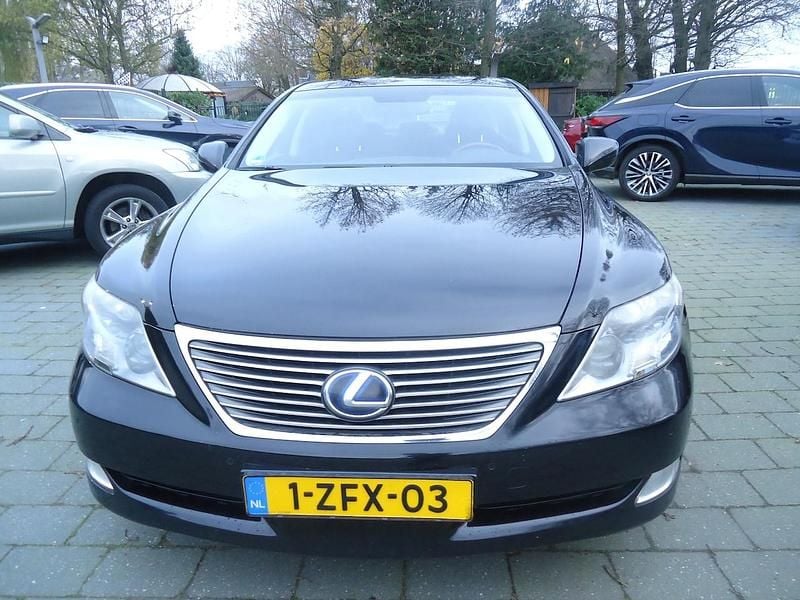 Zwart (metallic) Occasion 2008 Lexus LS600h President Line Sedan | € 11.500 - Afbeelding 1/4