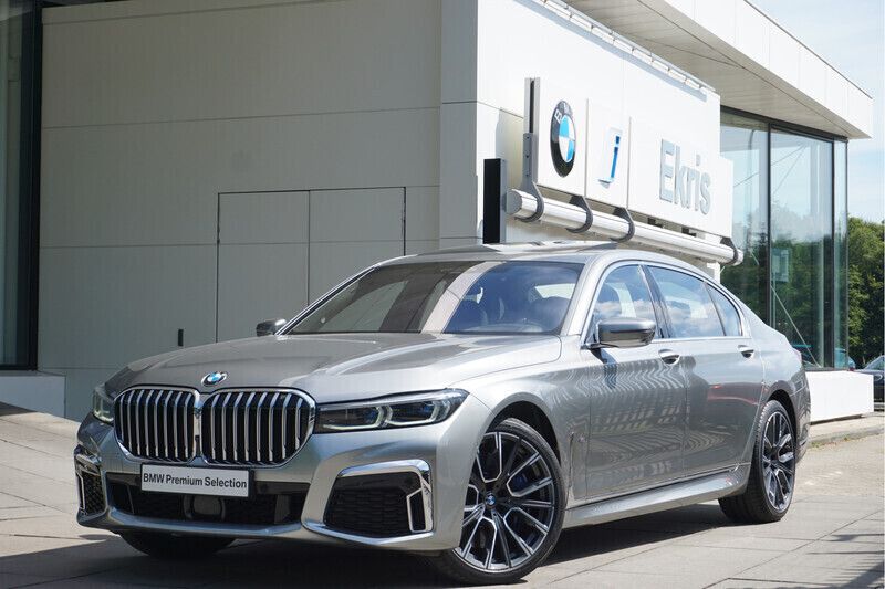 Grijs, metallic lak Gebruikt 2019 BMW 750L Executive Sedan | € 74.900 (Eerlijke prijs) - Afbeelding 1/4