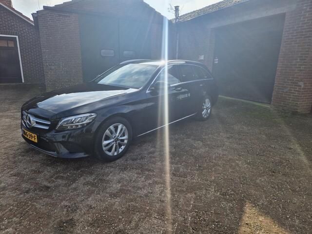 Zwart Gebruikt 2018 Mercedes C200 Premium Stationwagen | € 18.950 (Super prijs) - Afbeelding 1/4