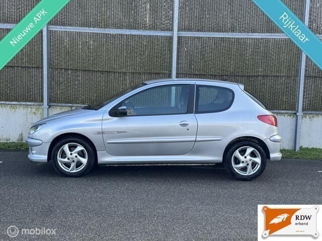 Occasion Peugeot 206 Quiksilver 88 PK (64 kW) 2004 Grijs Hatchback