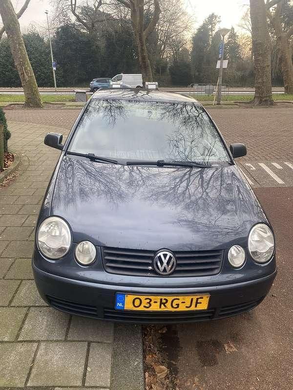 Occasion 2006 VW Polo Comfortline Sedan | € 600 (Super prijs) - Afbeelding 1/4