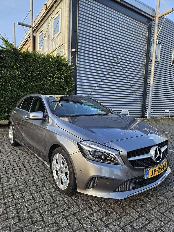 Occasion Mercedes A180 Ambition 122 PK (89 kW) 2016 Grijs Stationwagen