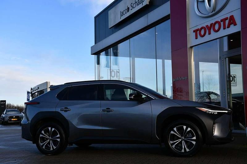 Occasion Toyota bZ4X Premium 150 kW (204 PK) 2025 Grijs SUV