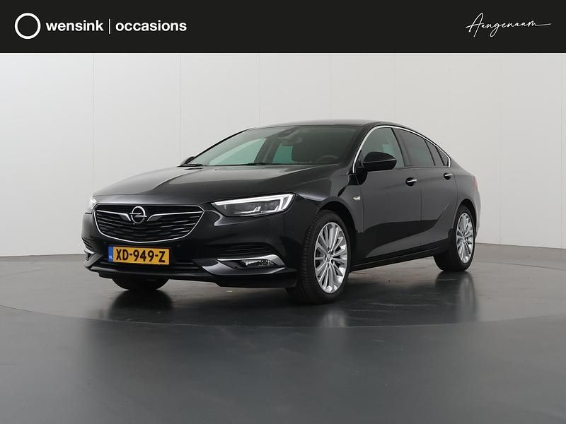 Zwart Gebruikt 2019 Opel Insignia Innovation Hatchback | € 19.830 (Goede deal) - Afbeelding 1/4