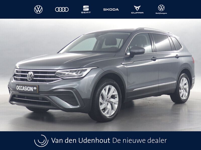Grijs Gebruikt 2022 VW Tiguan Business SUV | € 38.550 (Iets duurder) - Afbeelding 1/4