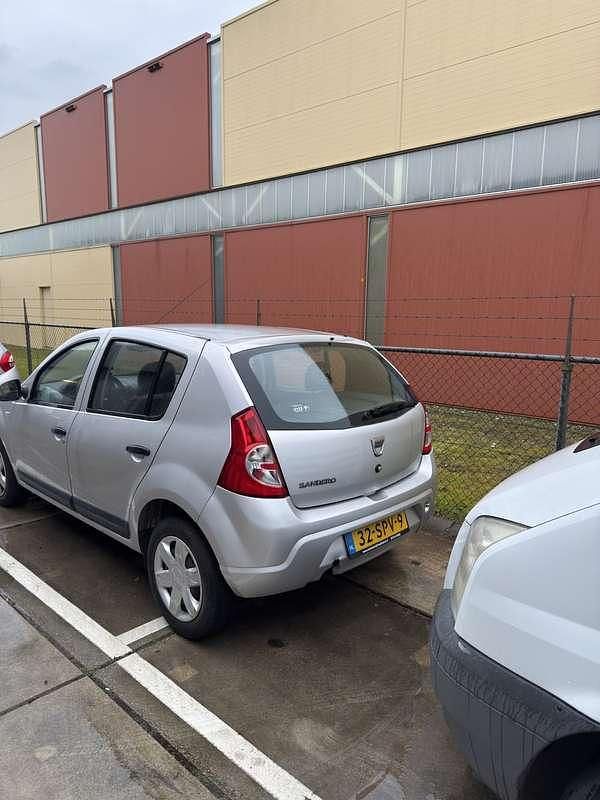 Occasion Dacia Sandero Ambiance 75 PK (55 kW) 2011 Grijs Hatchback