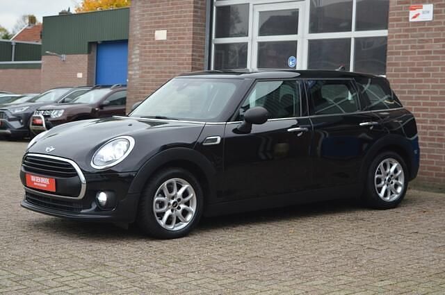 Occasion Mini One Clubman Business 102 PK (75 kW) 2016 Zwart (metallic) Stationwagen