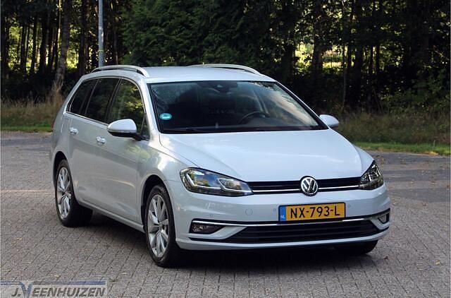 Wit Gebruikt 2017 VW Golf VII Highline Stationwagen | € 8.999 (Eerlijke prijs) - Afbeelding 1/4