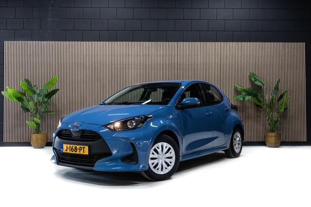 Blauw Gebruikt 2020 Toyota Yaris Active Hatchback | € 16.950 (Iets duurder) - Afbeelding 1/4