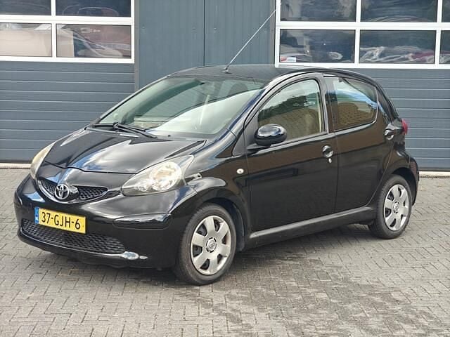 Zwart Gebruikt 2008 Toyota Aygo Hatchback | € 3.950 (Duur) - Afbeelding 1/4