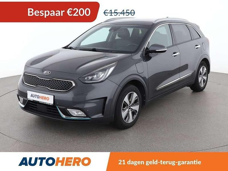 Grijs Gebruikt 2017 Kia Niro Premium SUV | € 15.449 (Eerlijke prijs) - Afbeelding 1/3