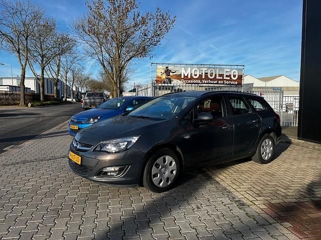 Occasion Opel Astra 2015 Grijs Stationwagen