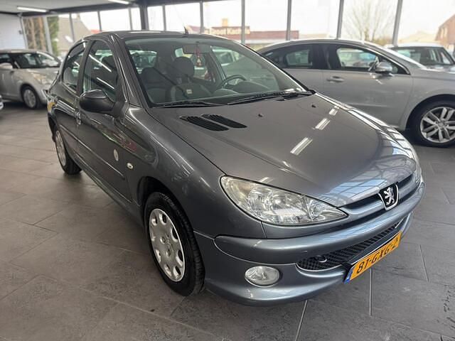 Occasion Peugeot 206 75 PK (55 kW) 2008 Grijs Hatchback
