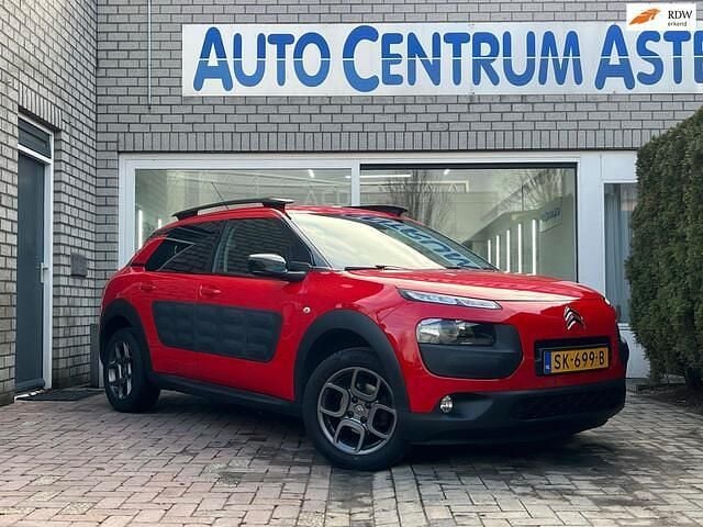 Rood Occasion 2016 Citroën C4 PureTech SUV | € 5.999 (Super prijs) - Afbeelding 1/4