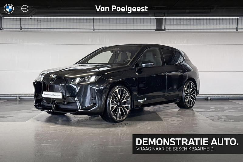 Zwart Nieuw 2025 BMW iX Comfort Edition SUV | € 108.464 - Afbeelding 1/4