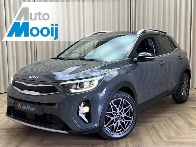 Grijs, metallic lak Gebruikt 2021 Kia Stonic SUV | € 18.950 (Eerlijke prijs) - Afbeelding 1/4