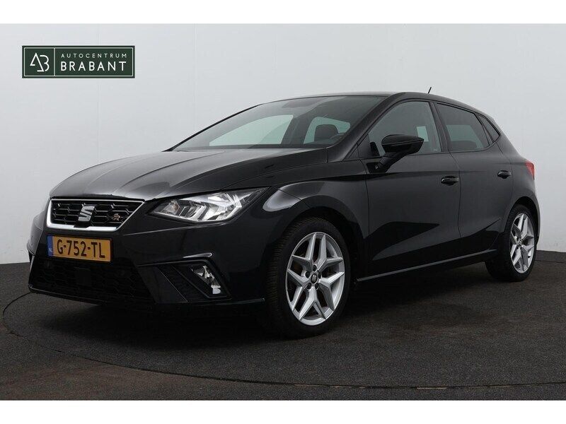 Zwart, metallic lak Gebruikt 2019 Seat Ibiza Business Hatchback | € 13.499 (Eerlijke prijs) - Afbeelding 1/4