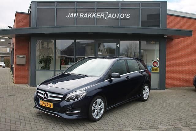 Blauw Gebruikt 2016 Mercedes B200 Ambition MPV | € 16.450 (Eerlijke prijs) - Afbeelding 1/4