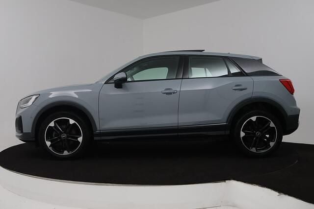 Grijs Occasion 2022 Audi Q2 Advanced SUV | € 22.945 (Eerlijke prijs) - Afbeelding 1/4