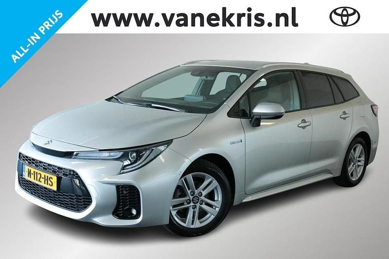 Zilver Gebruikt 2021 Toyota Corolla Style Stationwagen | € 23.949 (Goede deal) - Afbeelding 1/4