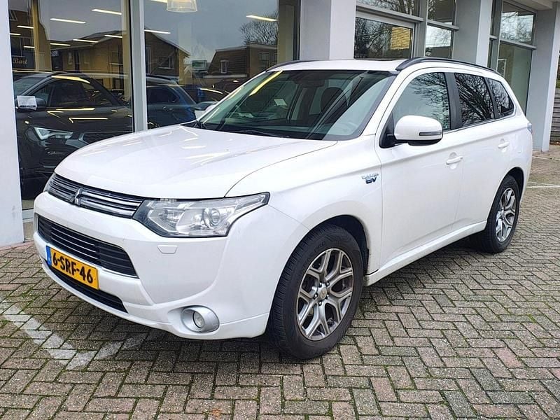 Wit Gebruikt 2013 Mitsubishi Outlander Instyle SUV | € 7.450 (Super prijs) - Afbeelding 1/4