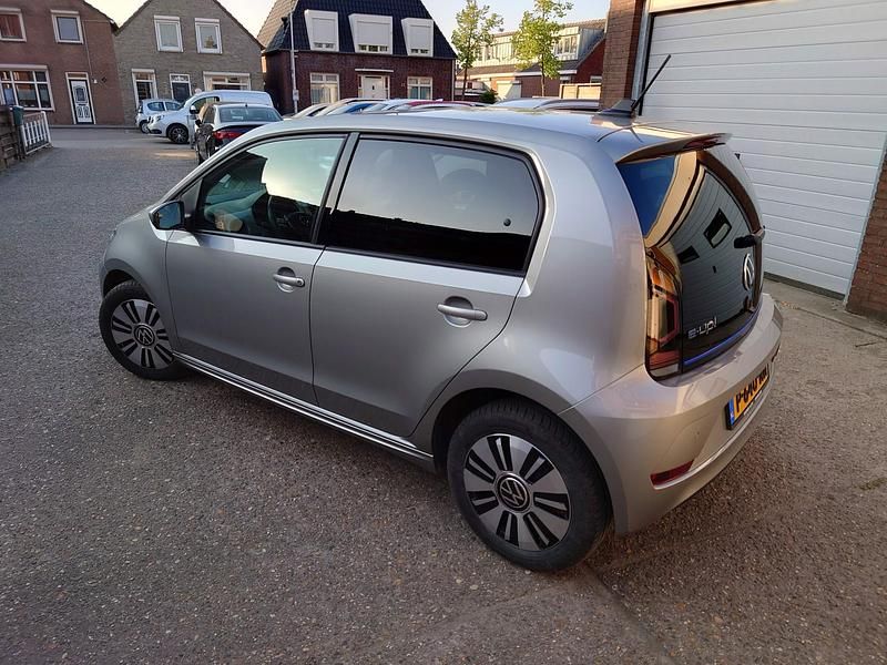 Occasion VW e-up! Style 61 kW (83 PK) 2020 Grijs Hatchback