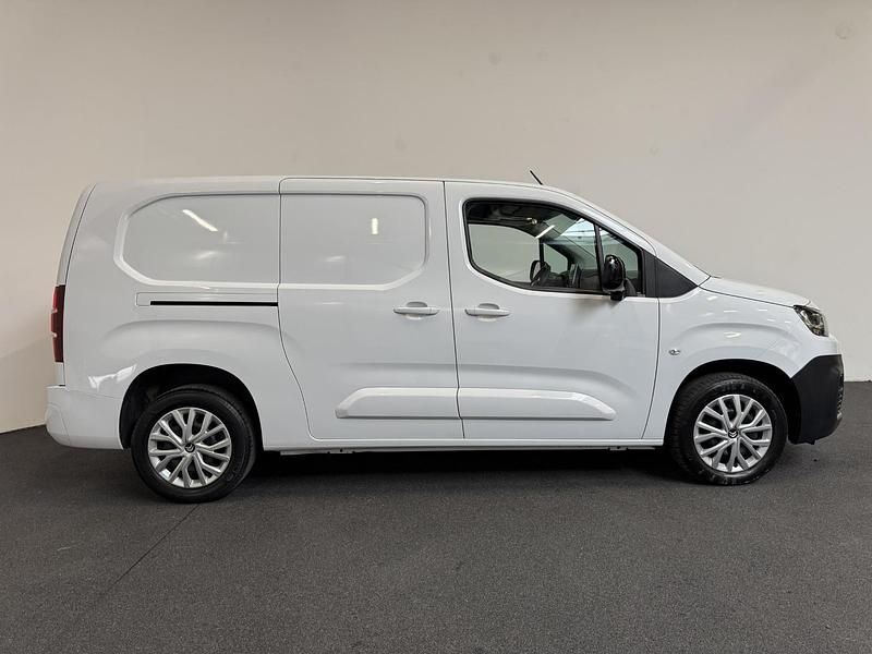 Occasion Citroën Berlingo 131 PK (96 kW) 2023 Wit MPV