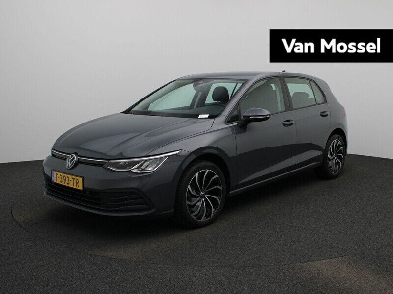 Grijs Gebruikt 2023 VW Golf VIII Business Hatchback | € 29.900 (Eerlijke prijs) - Afbeelding 1/4
