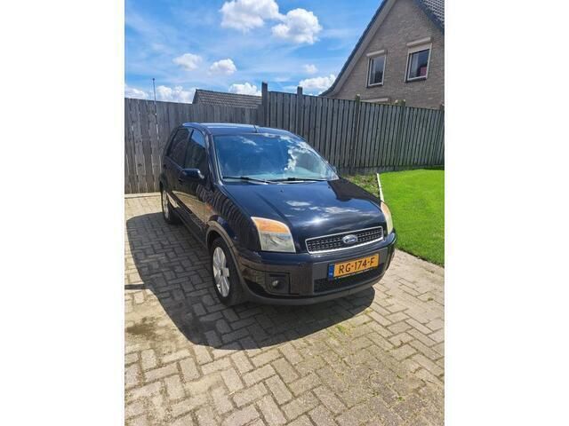 Occasion Ford Fusion Trend 80 PK (58 kW) 2006 Zwart MPV