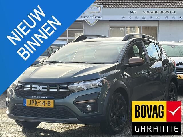 Groen Occasion 2024 Dacia Sandero Extreme Hatchback | € 20.999 (Iets duurder) - Afbeelding 1/4