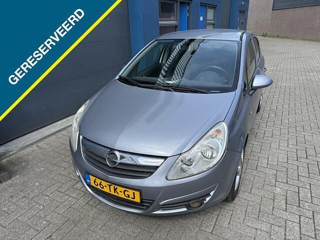 Grijs Gebruikt 2006 Opel Corsa Business Hatchback | € 2.495 (Eerlijke prijs) - Afbeelding 1/4