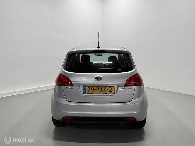 Occasion Kia Venga 90 PK (66 kW) 2011 Grijs Hatchback
