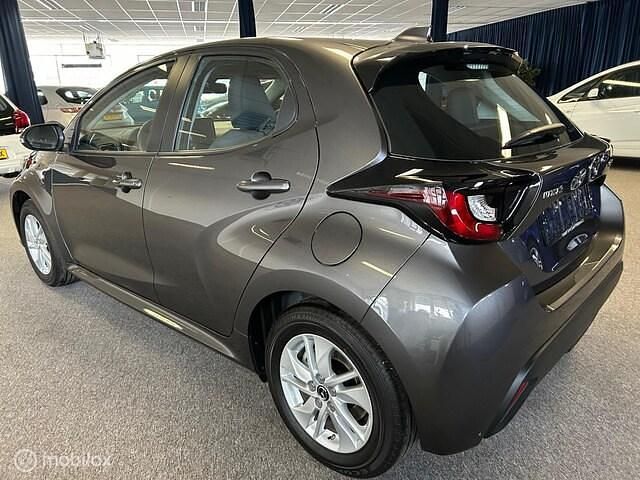 Occasion Toyota Yaris Hybrid Active 2025 Grijs (metallic) Hatchback