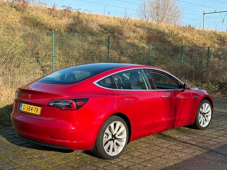 Occasion Tesla Model 3 Standard Range Plus 208 kW (283 PK) 2019 Sedan