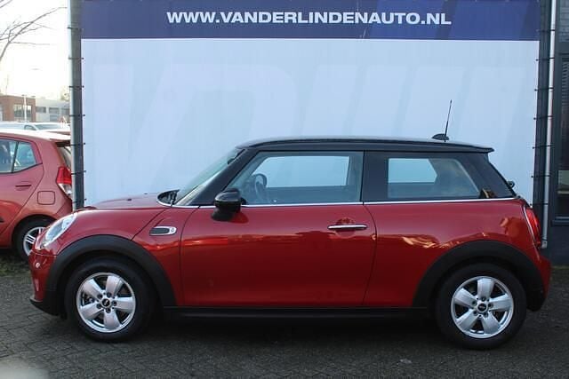 Occasion Mini Cooper Business 136 PK (100 kW) 2016 Rood Hatchback